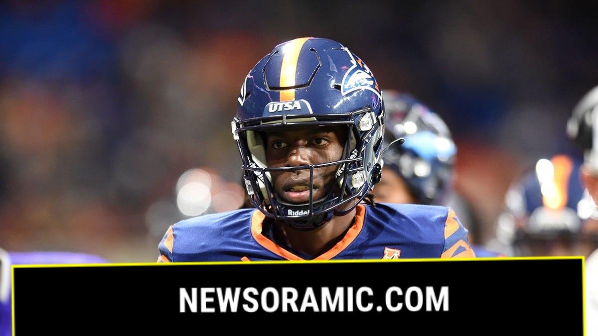 Zah Frazier on sideline