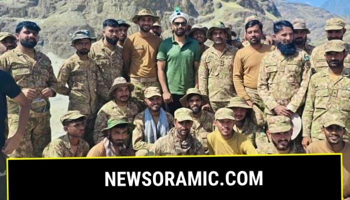 Cricketer Haris Rauf shared a group photo with soldiers in the mountains on his post on Independence day. — Instagram/@harisraufofficial