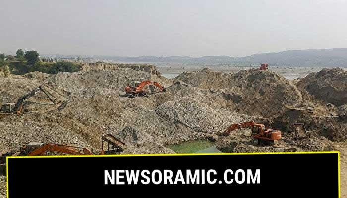 Nowsheras district administration launch crackdown against illegal gold mining along the banks of the Indus River in Jabi area in Nizampur on Oct 5, 2024. — Facebook/DCNowshera