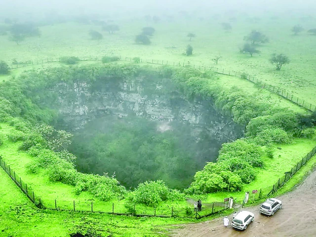 tourists drawn to giant sinkholes
