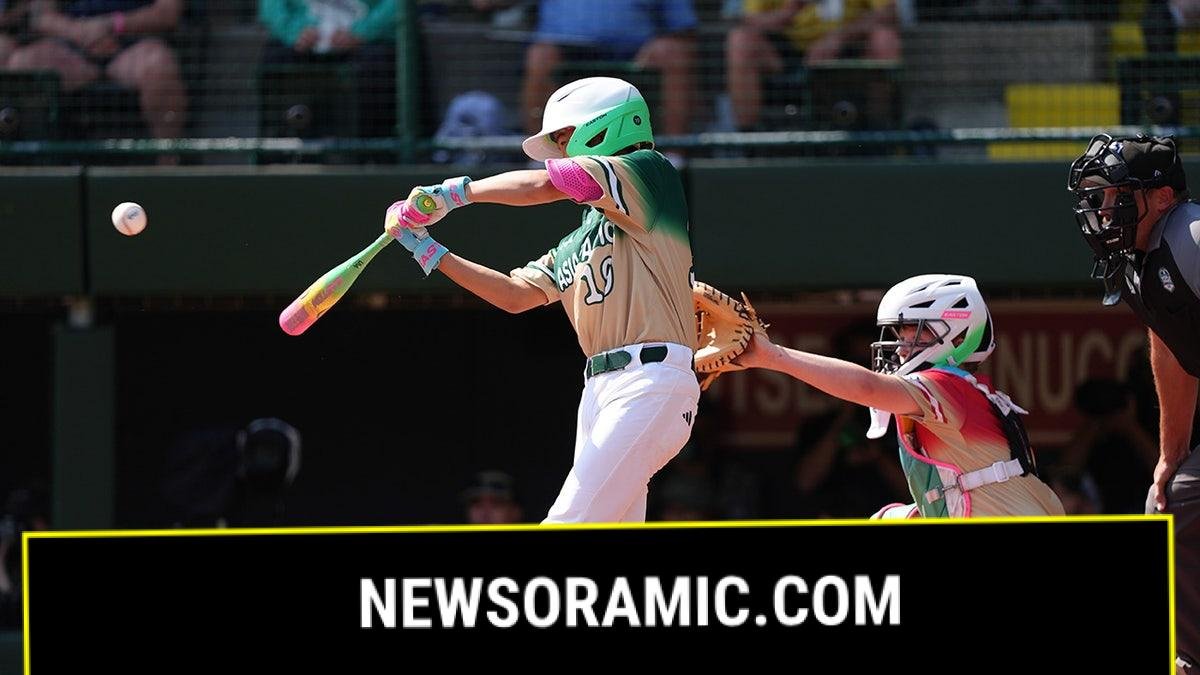 Chinese Taipei's Chang Chun-Po swings