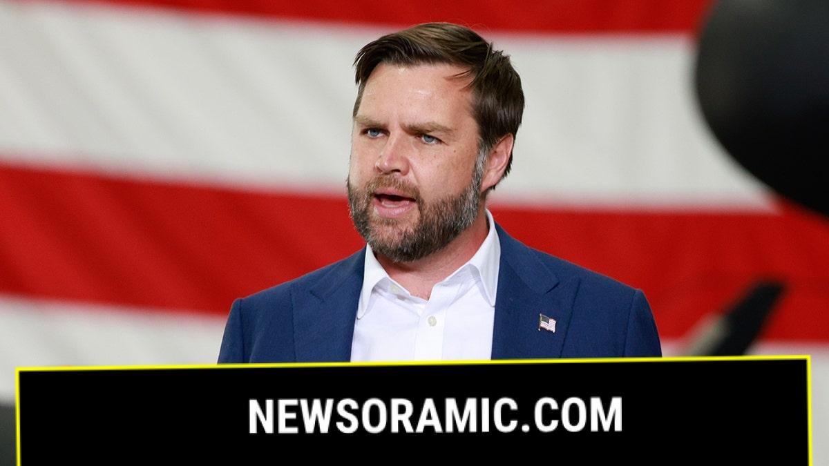 Vance addresses US troops in the UK