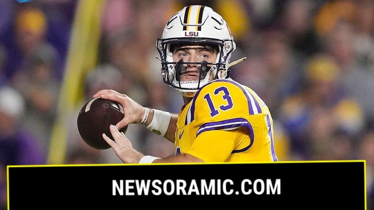 Garrett Nussmeier throws