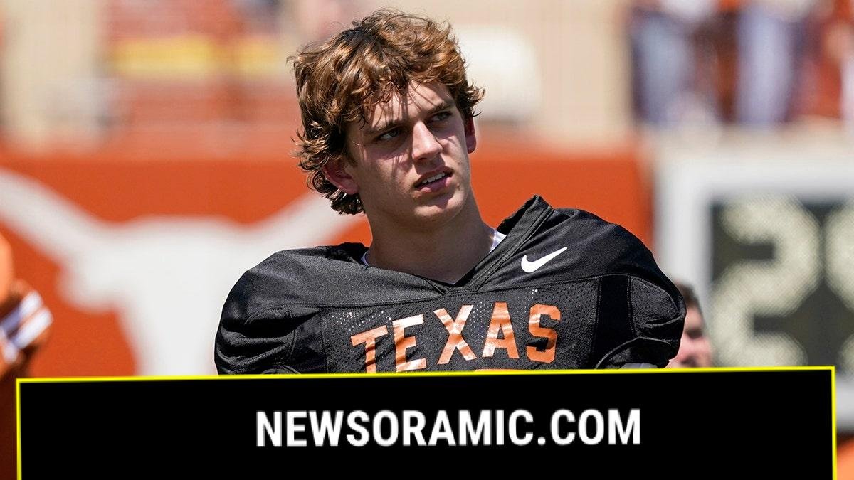 Arch Manning in 2023 spring game