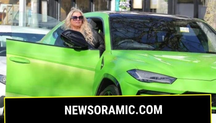 Kerry Katona stopped in the middle of the road for a fan who wanted to take a selfie for his missus