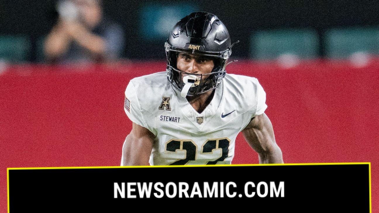 Army player rescues man from burning vehicle