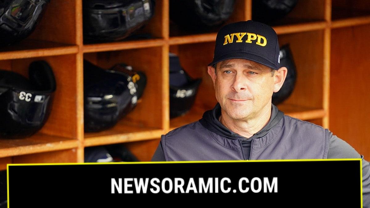 Aaron Boone in dugout