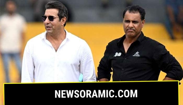 Pakistans former cricket players Wasim Akram (L) and Waqar Younis inspect the ground at the R. Premadasa Stadium in Colombo on September 11, 2023. — AFP