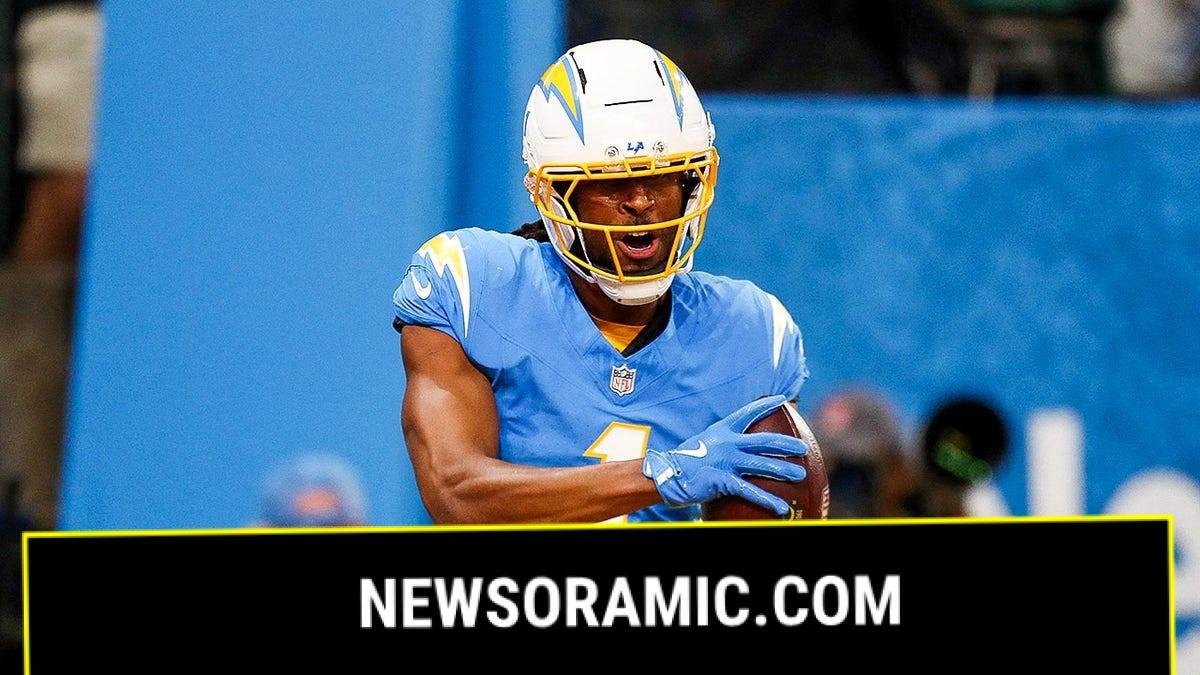 Quentin Johnston celebrates touchdown