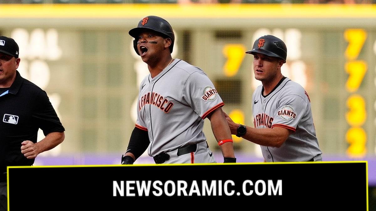 Rafael Devers arguing