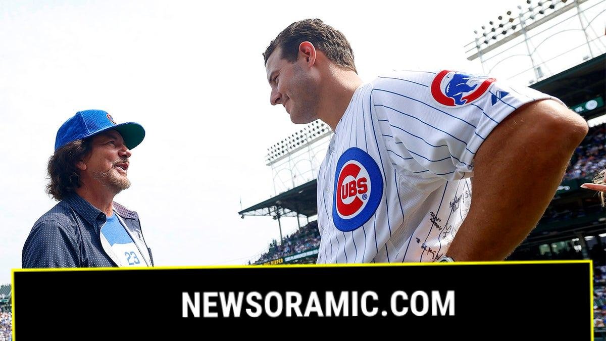 Cubs Great Anthony Rizzo Drops Home Run Ball In Wrigley Field Stands, Jokes ‘That’s Why I’m Retired’ By Newsoramic – Newsoramic By Newsoramic