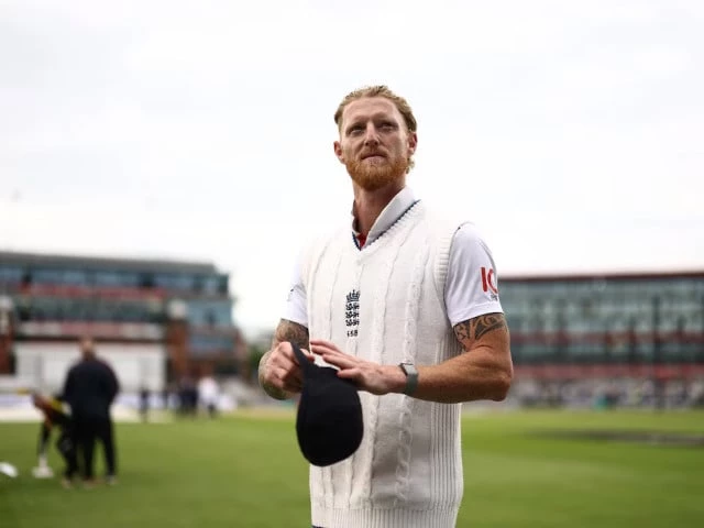 ben stokes acknowledges the fans after england s fourth test against india at old trafford ended in a draw on july 27 2025 photo reuters