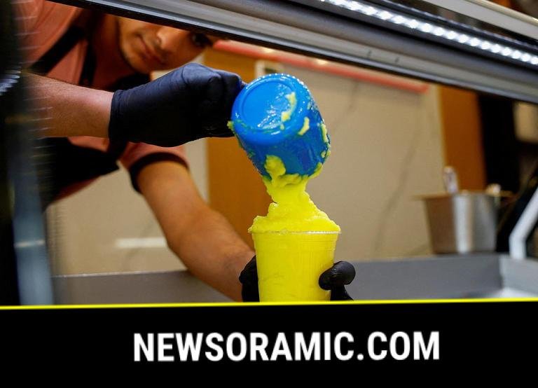 Famous Gaza ice cream stirs nostalgia in UAE  | The Express Tribune